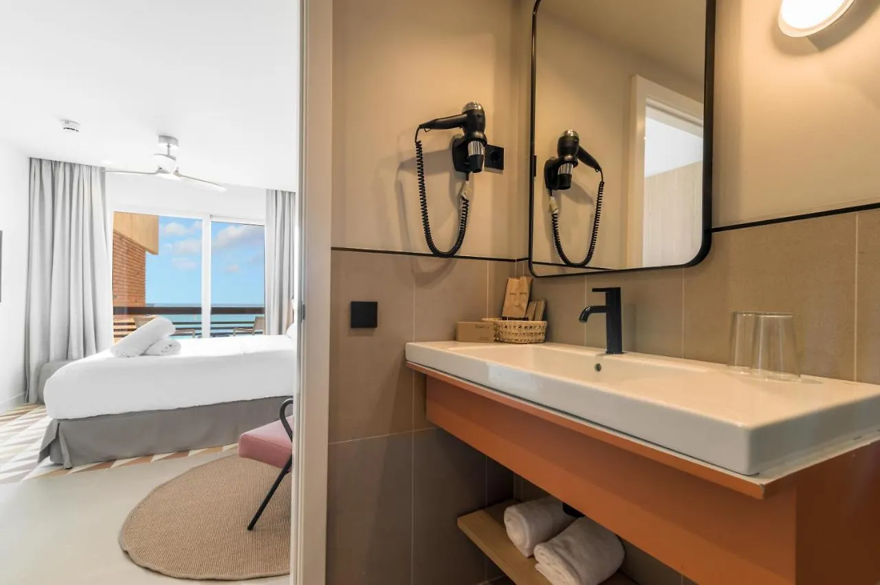 Akquaaa Boutique Hotel Калафелл