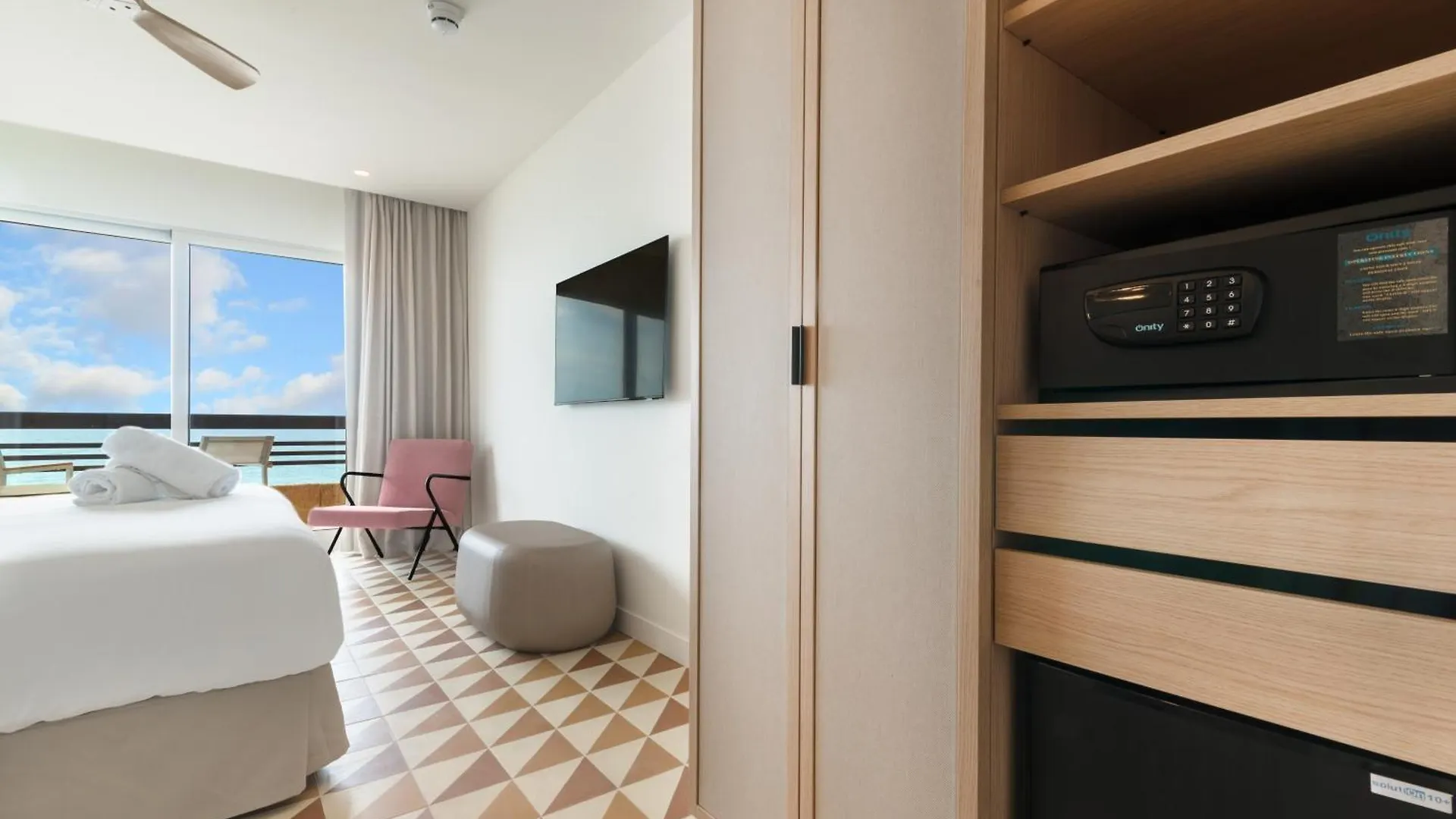 Akquaaa Boutique Hotel Calafell Spanien
