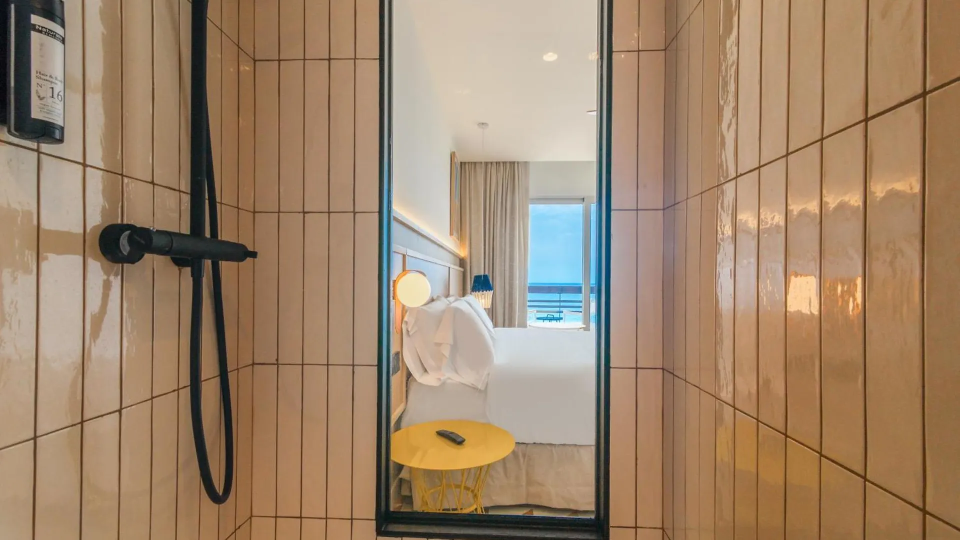 Akquaaa Boutique Hotel Calafell 4*,