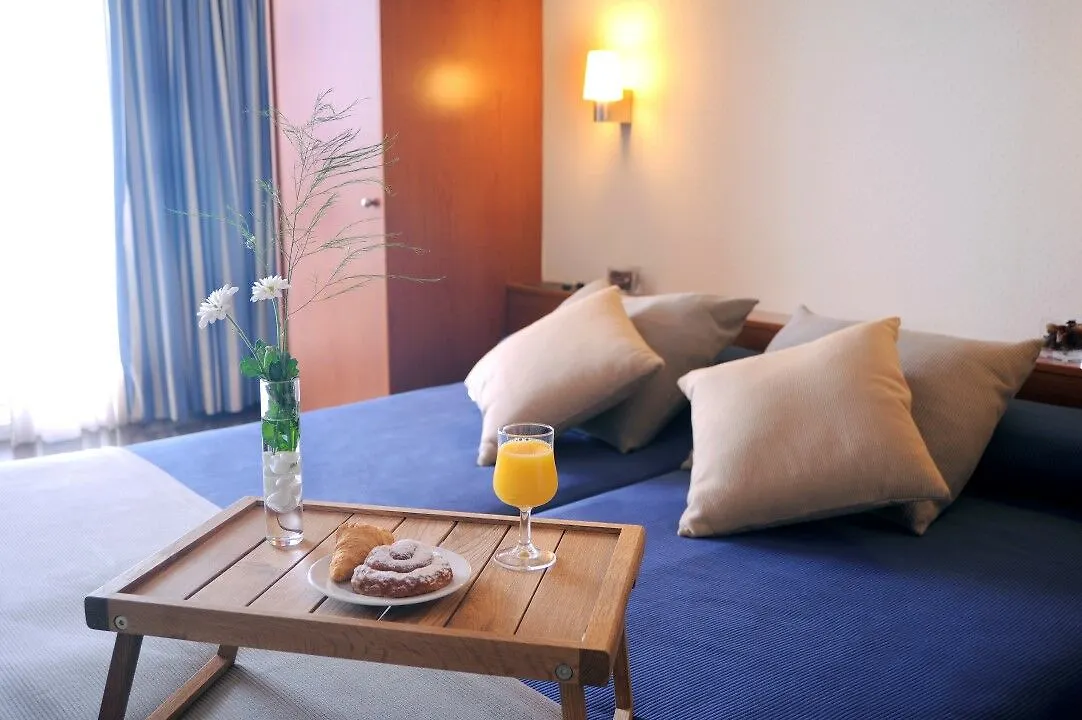 Akquaaa Boutique Hotel Калафелл Испания